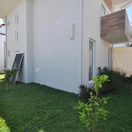 Onur Villa *